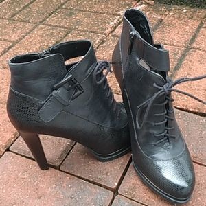 COPY - FRENCH CONNECTION BLACK LACE up boots